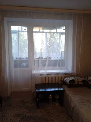 Продам 1-кімнатну квартиру на Крошні.