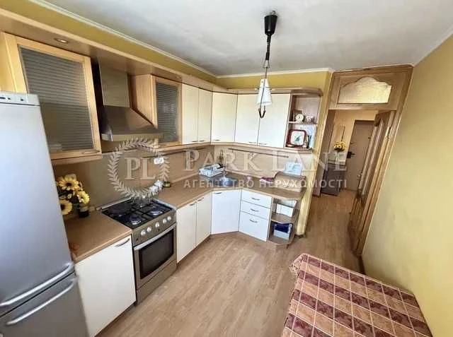 Продаж світлої та теплої 2-кімнатної квартири з якісним ремо