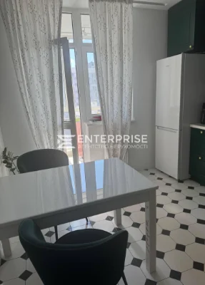 Продаж 1к квартира з гарним ремонтом, ЖК Лебединий. метро Ха