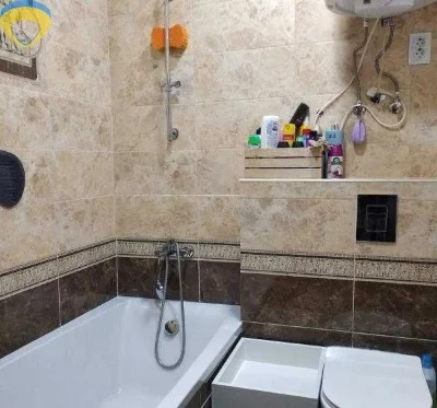 Продам 1-кімнатну квартиру на Дмитрія Донського