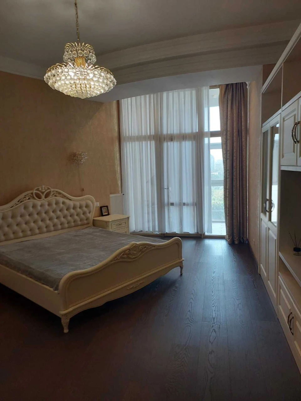 Продам 3-кімнатну квартиру в ЖК «Мерседес»