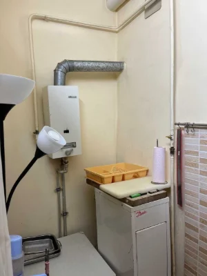 Продам ТЕРМІНОВО 3 кімнатну квартиру зі своєю прибудинковою