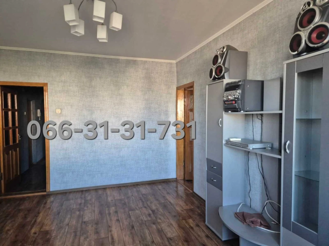 Продам квартиру 81м² , метро Студентська.