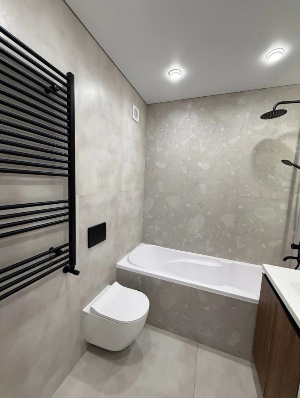 Продаж 1 кім квартири з сучасним ремонтом в центрі IQ Hause