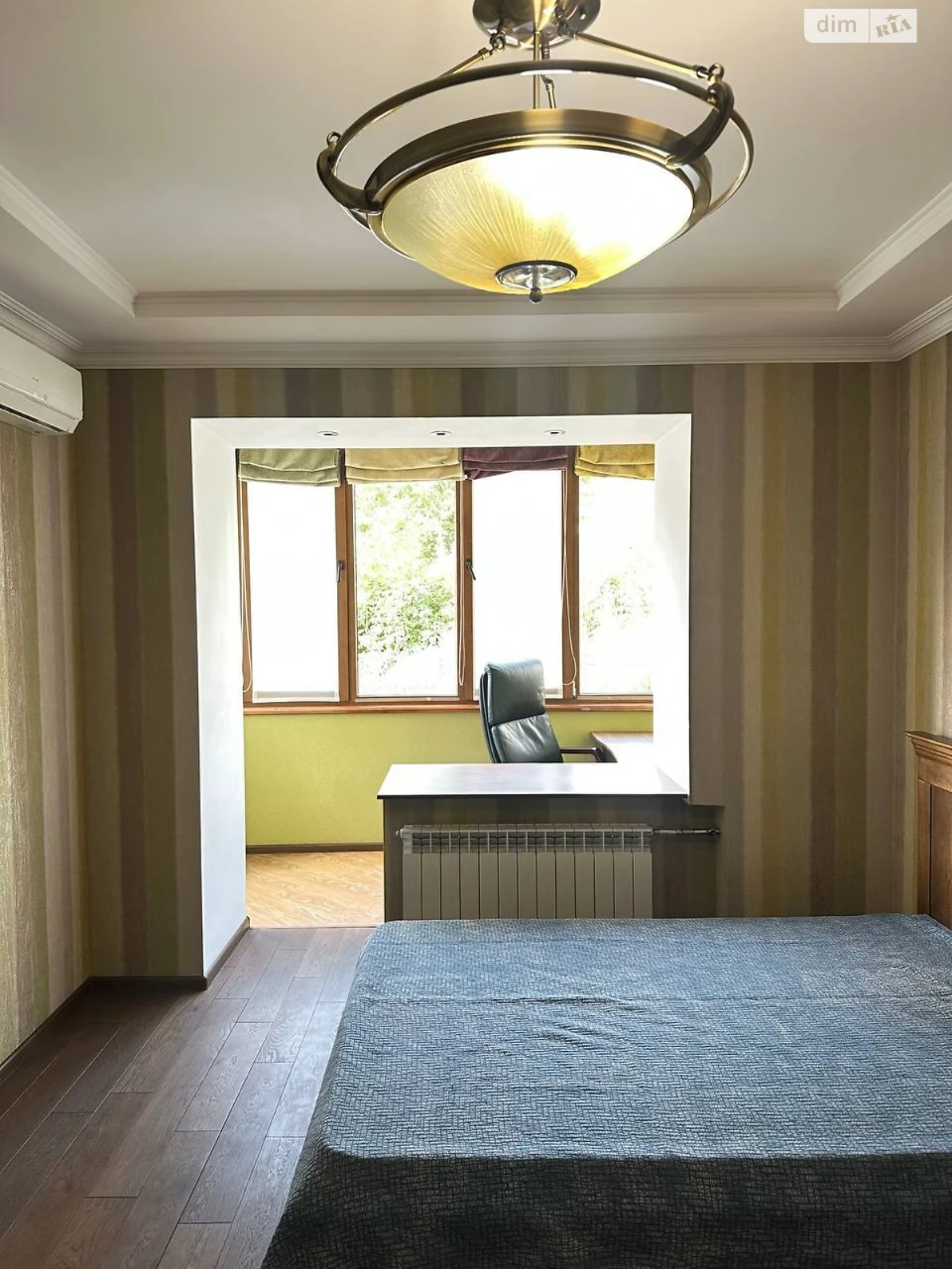 Продаж Квартира Виставка