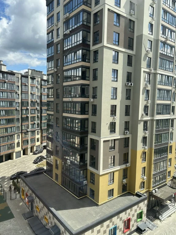 Продам 1 кімнатну квартиру 7/12в ЖК Гранд Сіті Домбровський