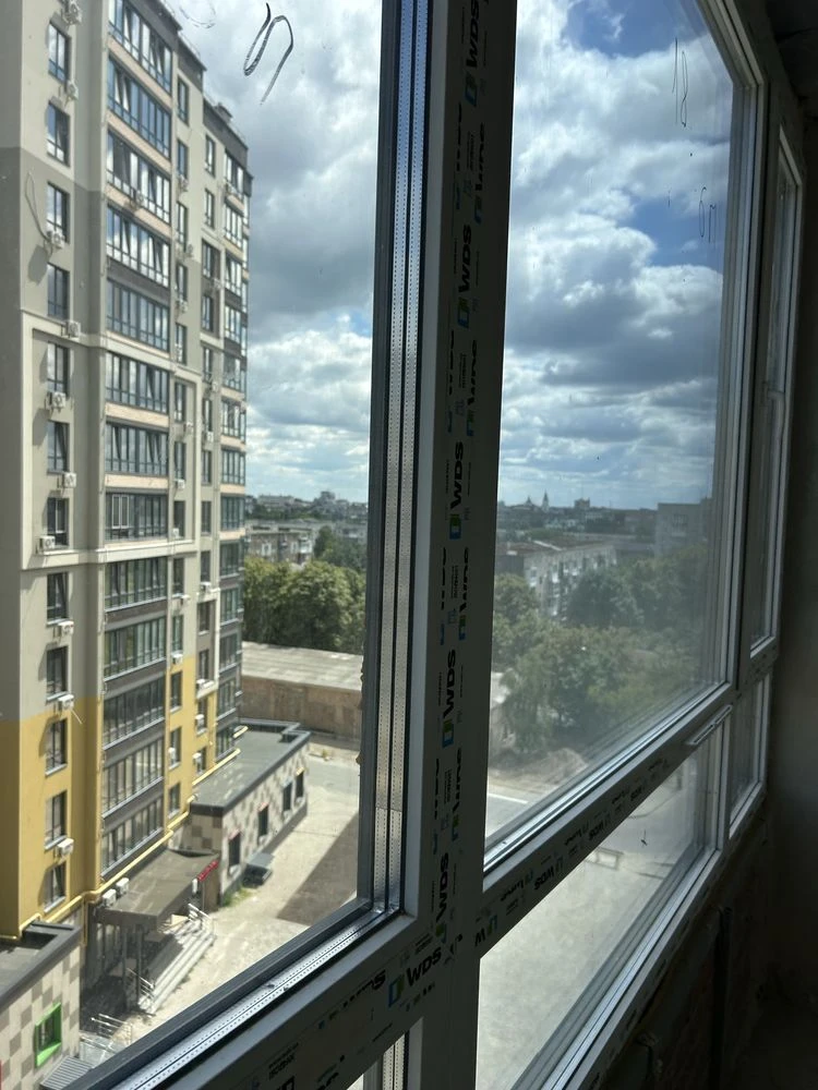 Продам 1 кімнатну квартиру 7/12в ЖК Гранд Сіті Домбровський