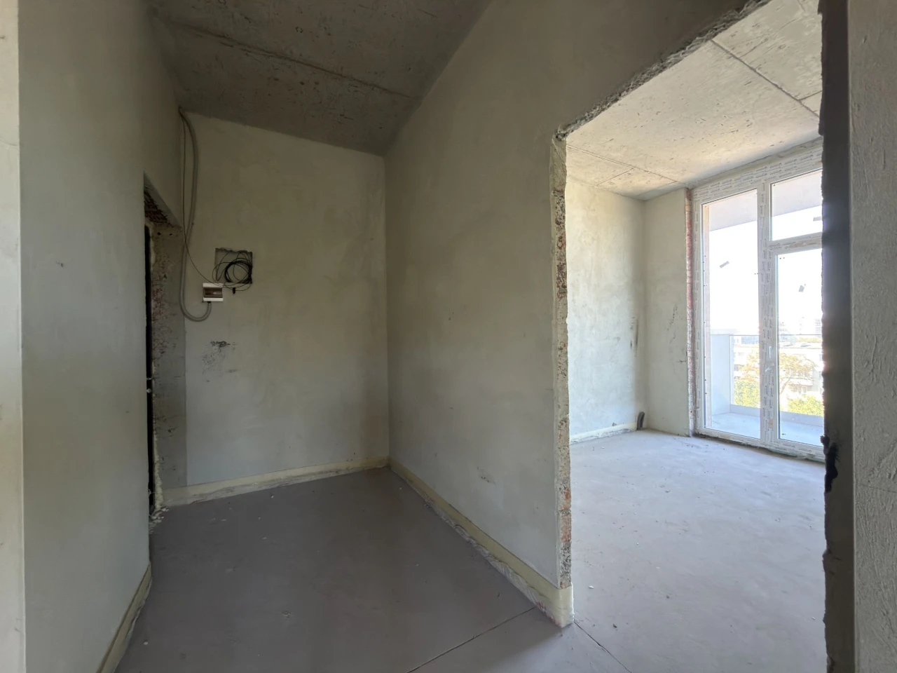 Продаж 2-кім. квартири + 66,4 м² у преміальному ЖК 111 Zelen