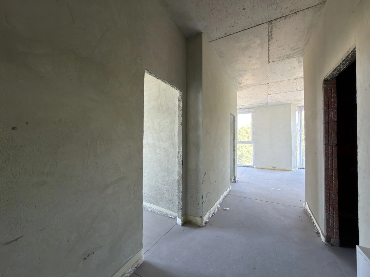 Продаж 2-кім. квартири + 66,4 м² у преміальному ЖК 111 Zelen