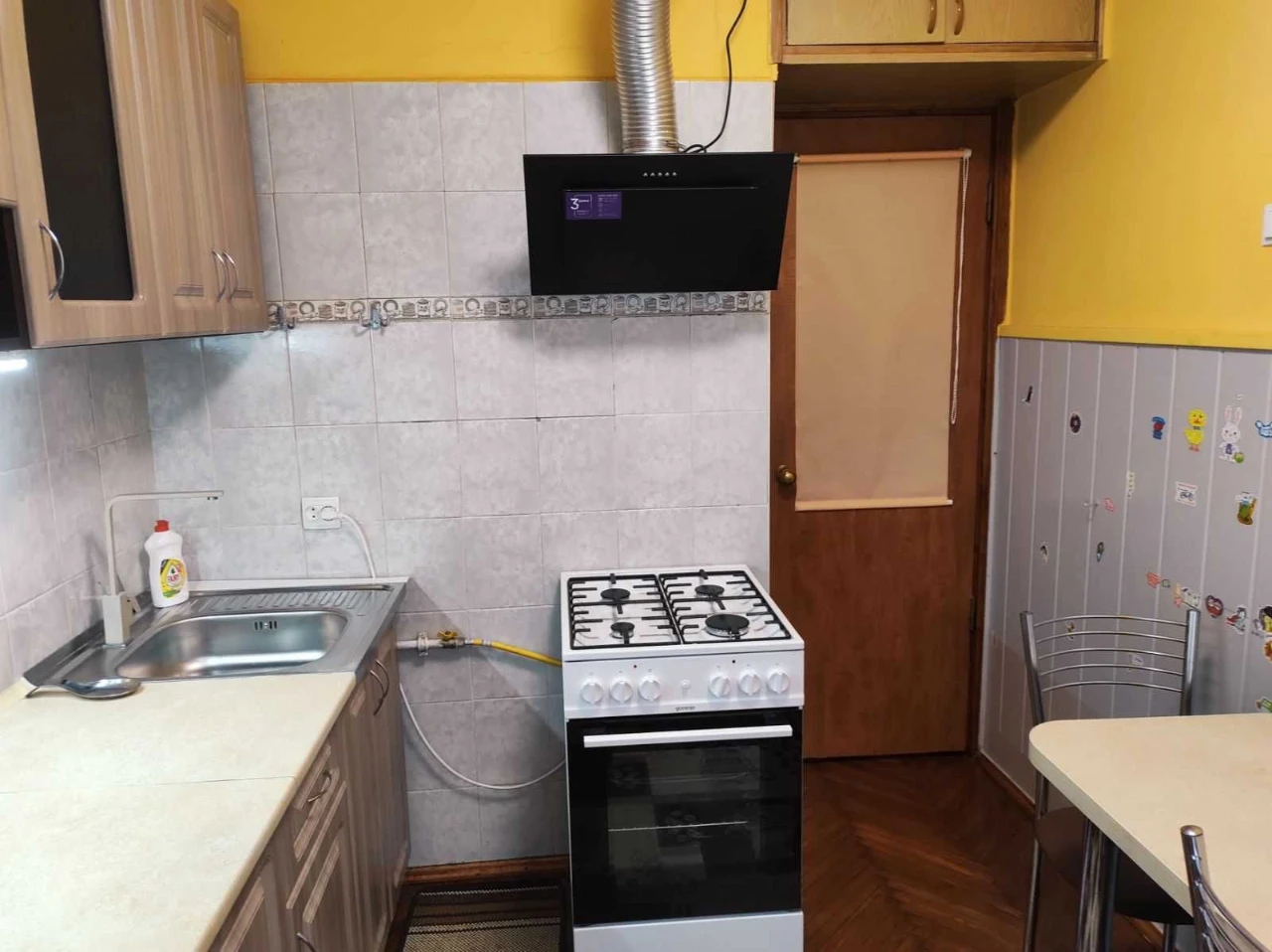 Продаж квартири на вул. Морозна