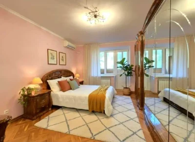 Центр! 3к квартира - 100м², Олеся Гончара, 62 Золоті Ворота,
