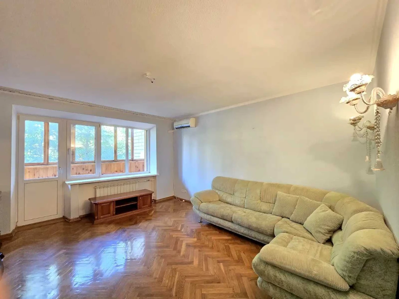 Центр! 3к квартира - 100м², Олеся Гончара, 62 Золоті Ворота,