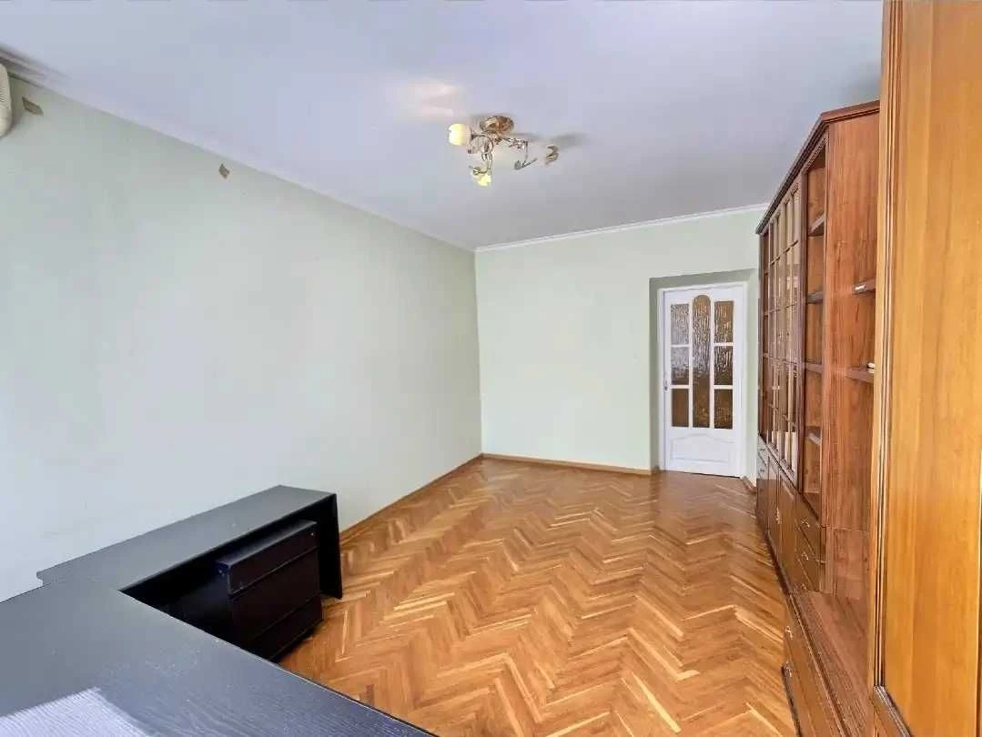 Центр! 3к квартира - 100м², Олеся Гончара, 62 Золоті Ворота,