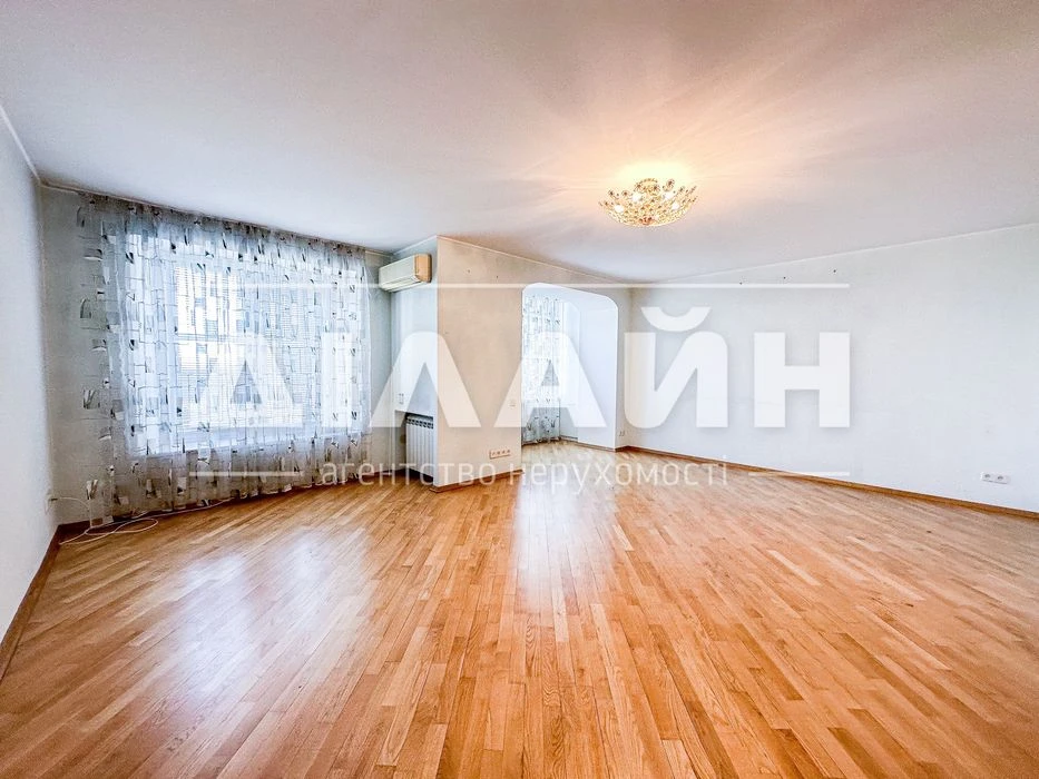 Уникальная 6 Комн квартира в Хортицком мкр-не , пр Советский