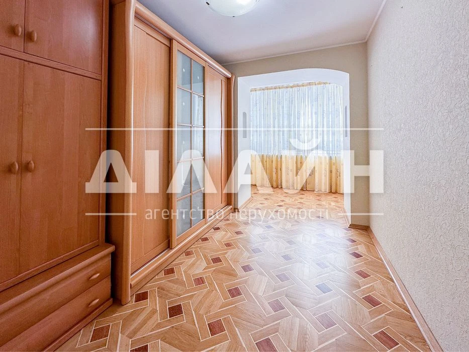 Уникальная 6 Комн квартира в Хортицком мкр-не , пр Советский