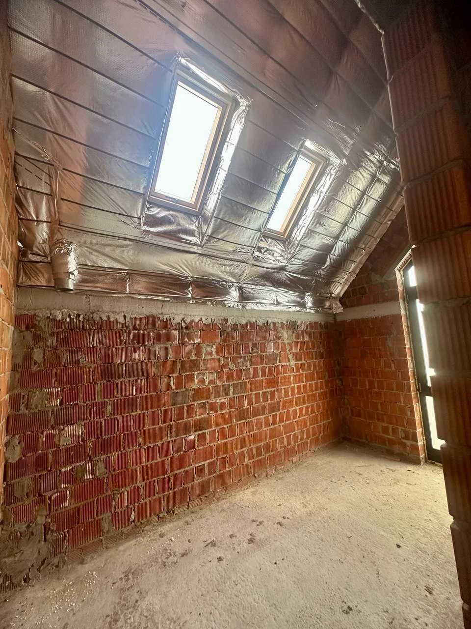 Продаж від власника. Вишуканий будинок в стилі BARNHOUSE.