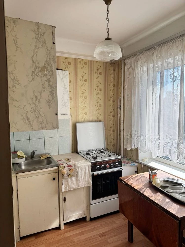 БЕЗ КОМІСІЇ Продаж 1 кімнатної  квартири  Леся Курбаса 2/13