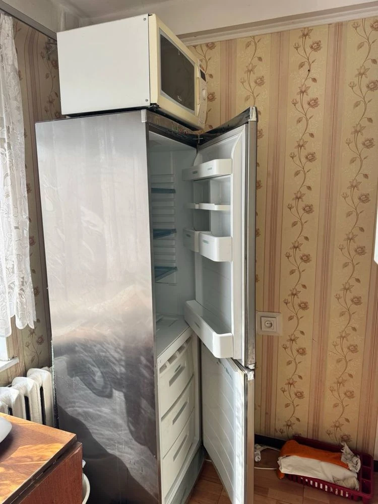 БЕЗ КОМІСІЇ Продаж 1 кімнатної  квартири  Леся Курбаса 2/13