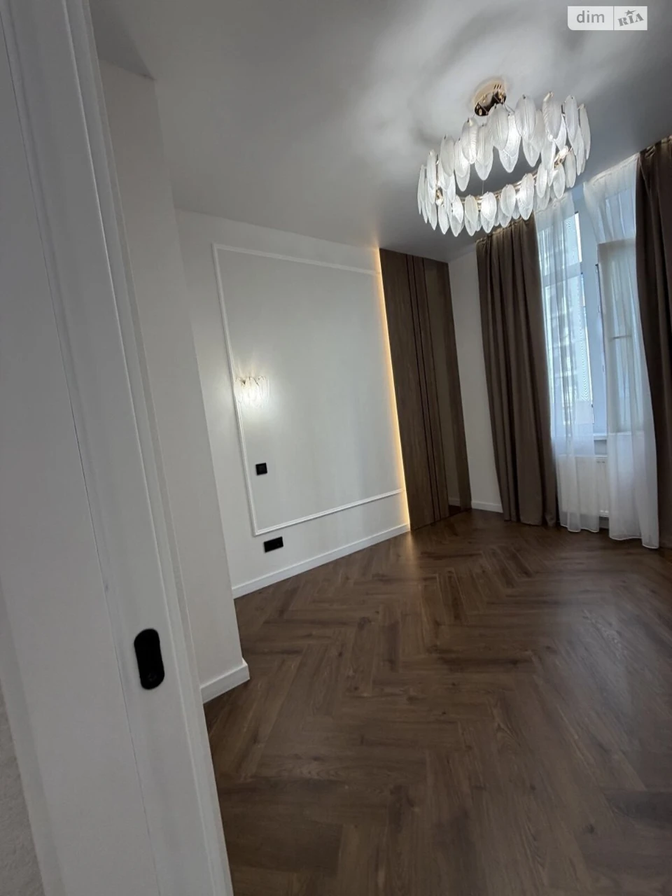 Продаж Квартира Ближні Млини