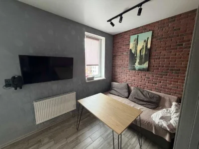 Продам 1 комн. квартиру - 40 м2, ЖК Гидропарк, м. Киевская,