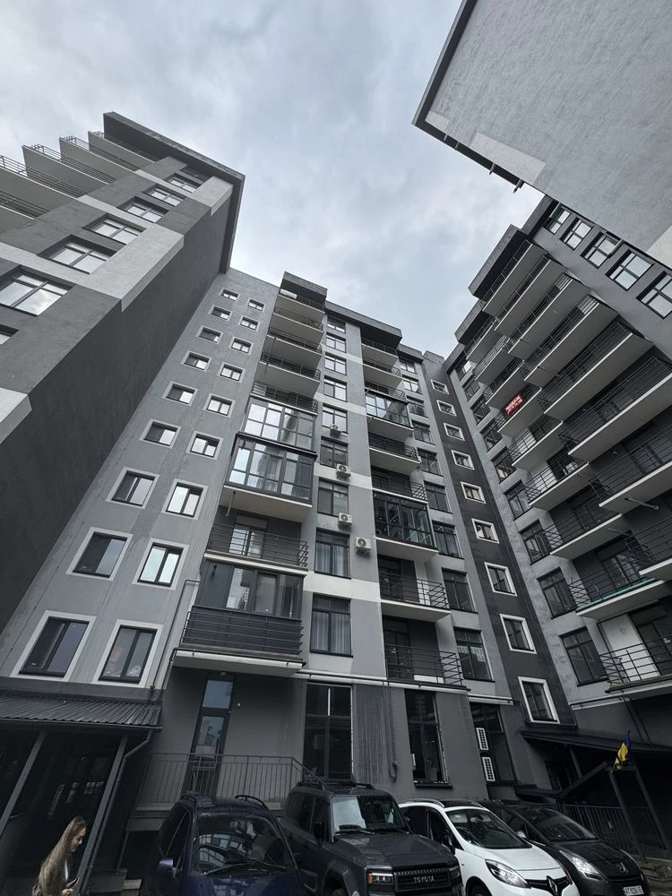 3-кімнатна 88,8 м² | 9/10 поверх | Видова | Зданий будинок |