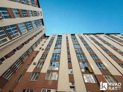 Продаж квартири на Чорновола. Індивідуальне опалення. Поруч