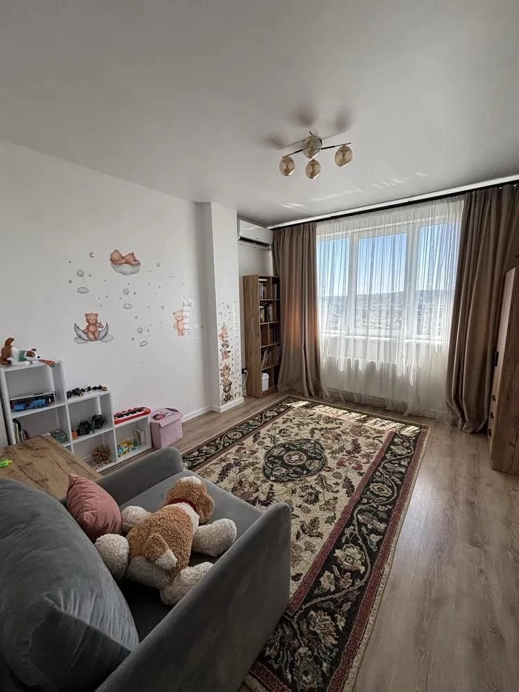 Продаж 2 кімн квартира 82 м² 16/16 вул .Очеретяна 135000$