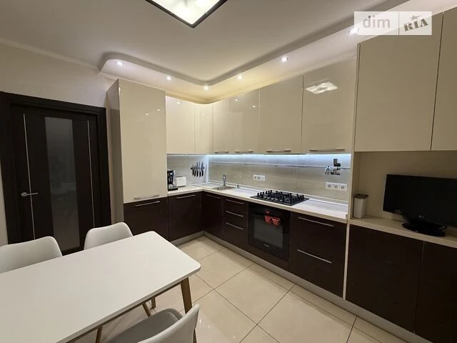 Sale of 2-room apartment 63.9 sq. m. on Metrologicalhna Street 109 • ID