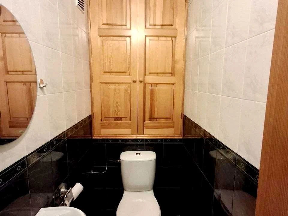 Квартира. Київ, Драгоманова вул.