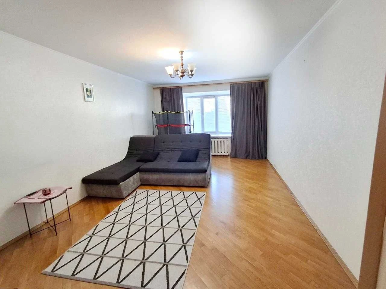 Продаж 3-квартири поряд з метро Позняки, вул Драгоманова 44а