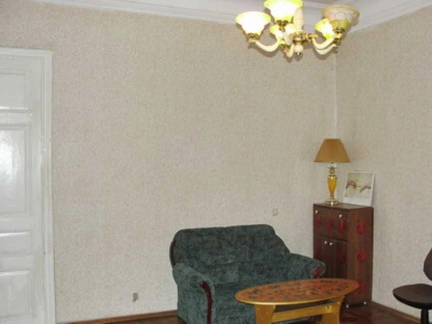 vys-03/ Просторная 3-х комн квартира в ЦЕНТРЕ. АОГВ, балкон.