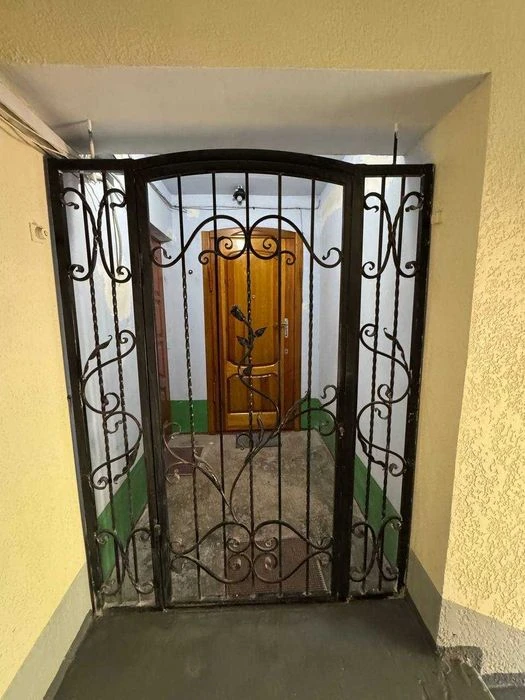 Продам 4к. квартиру на вул. Енеїди (Бажова) буд. 26