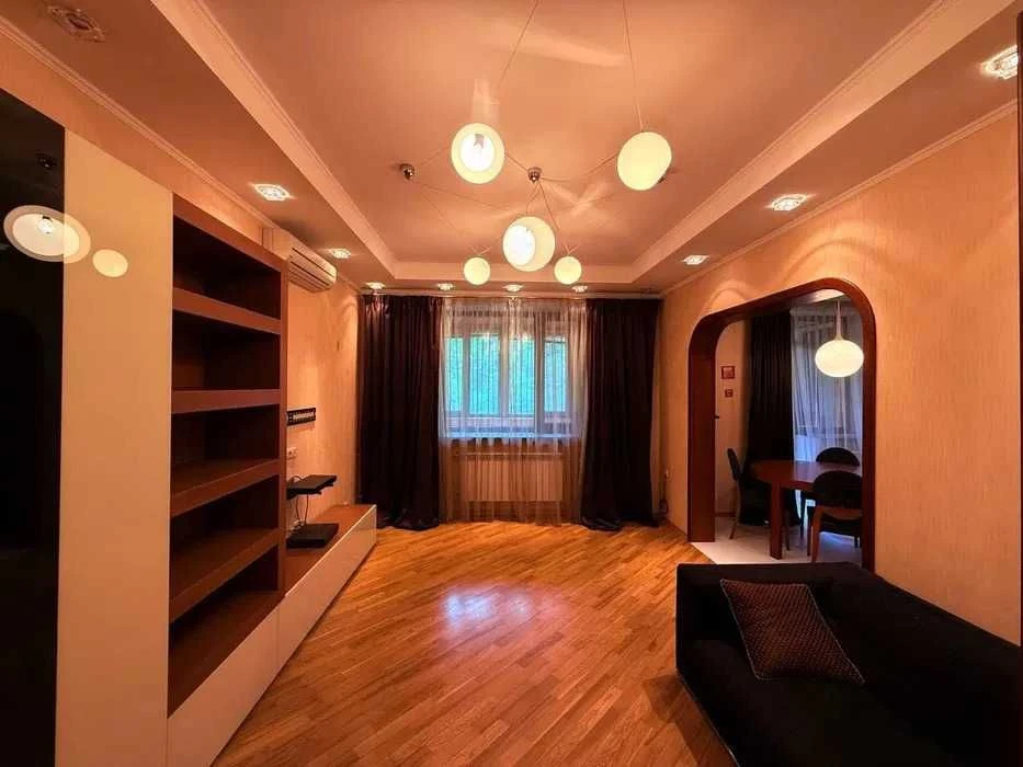 3к квартира 86м2 Центр, Дом со шпилем, Вирменский проулок, П