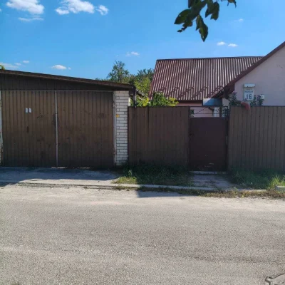 Власний будинок у Києві біля лісу і метро! 100 м², 7 соток,