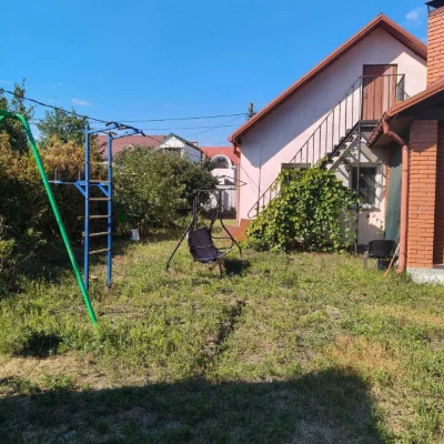 Власний будинок у Києві біля лісу і метро! 100 м², 7 соток,