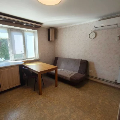 Власний будинок у Києві біля лісу і метро! 100 м², 7 соток,