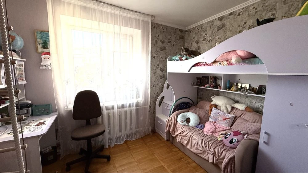 3-кімнатна квартира біля метро Академмістечко та Житомирська