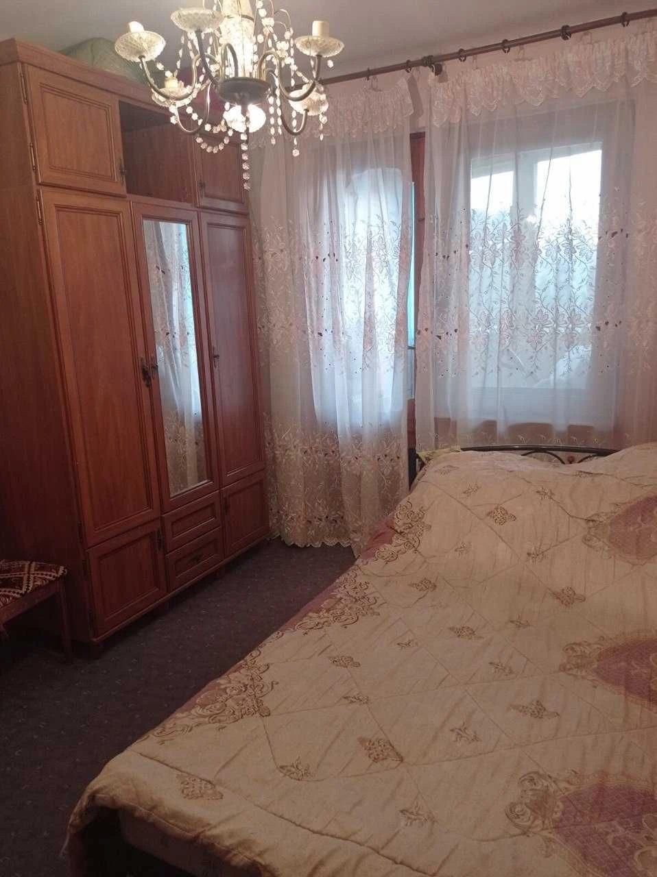 Продам 3 комн. квартиру на ул. ген. Бочарова / ТРЦ Атриум