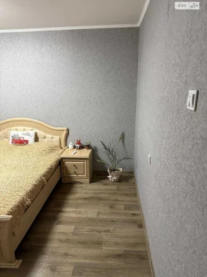 Продаж 2к квартири 52м² з ремонтом та меблями, Ракове (вул.