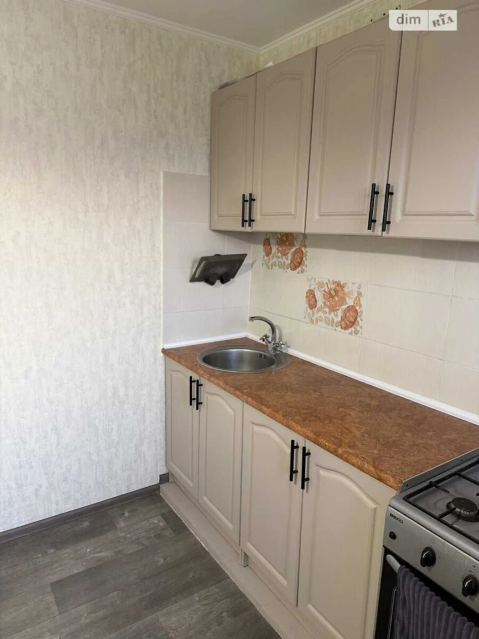 Продаж 2к квартири 52м² з ремонтом та меблями, Ракове (вул.