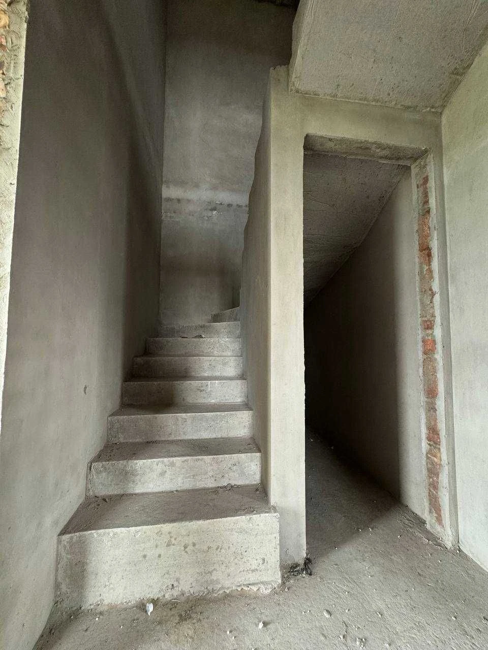Продам 4-кімнатний котедж 125 м² + 5 соток у масиві Криничен