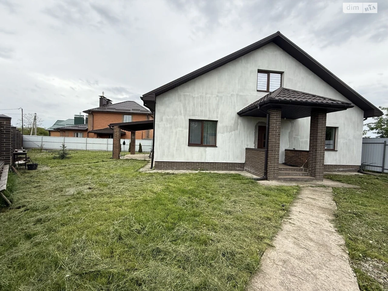 Продаж Дім