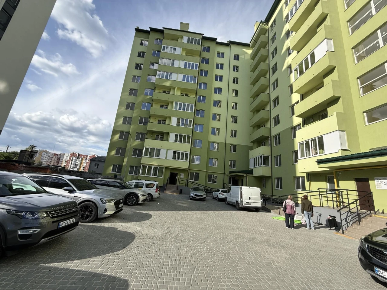 Продаж 3-кімнатна квартира ЖК"Погулянка"