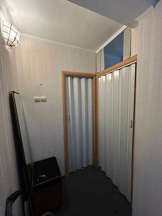 3-room apartment for sale, metro Pecherska, Konovaltsa St.