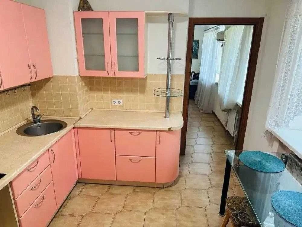 Продам 2 к хорошую квартиру пр Богдана Хмельницкого Терра Ши