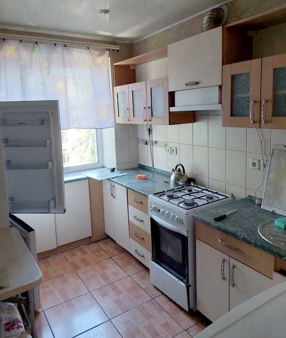 Продам 3-к квартиру в кирпичной высотке на пр. Слобожанский