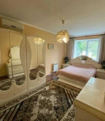 Продам целый дом в Индустриальном районе