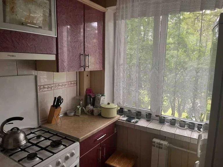 Продам 2 кім.кв. Салтівка