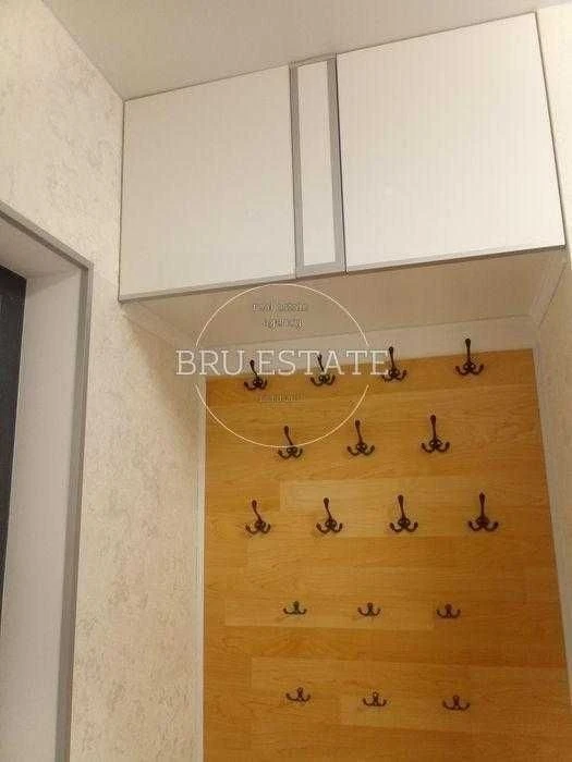 Sale of a 1-room apartment with renovation in the residential complex 4U, Akademist