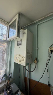 продаж 2к квартира в напівособняку.
